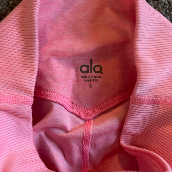 Alo Yoga Leggings - Picture 5 of 6